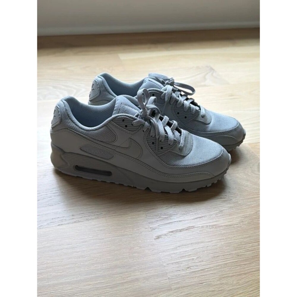 Nike Air Max 90 Recraft shoes sneakers wolf grey mens’s size 9.5 CN8490-001